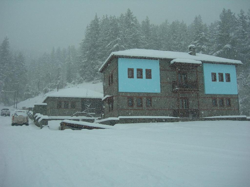 Kerasies Guesthouse Vovousa Dış mekan fotoğraf